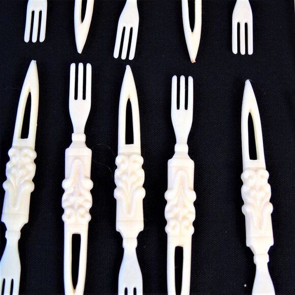 12 Vintage Mock Ivory Party Forks - Picture 5 of 5